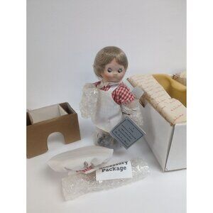 Campbell's Soup Kid's The Dancing Chef Porcelain Doll 1995 Limited Edition 10"